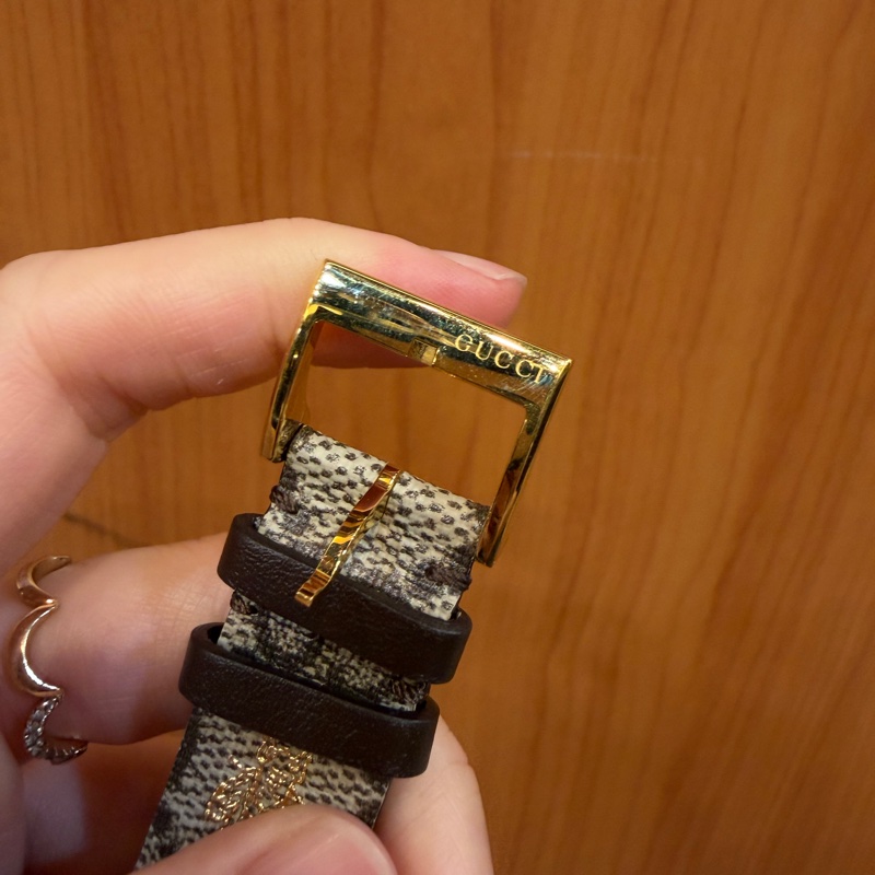 Gucci 金色錶殼蜜蜂石英腕錶-5