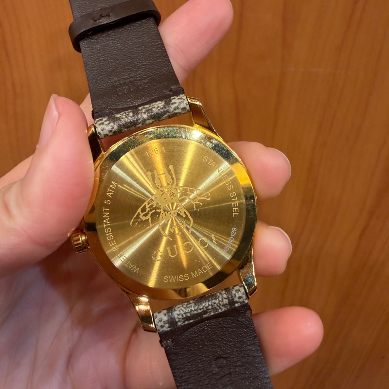 Gucci 金色錶殼蜜蜂石英腕錶-8