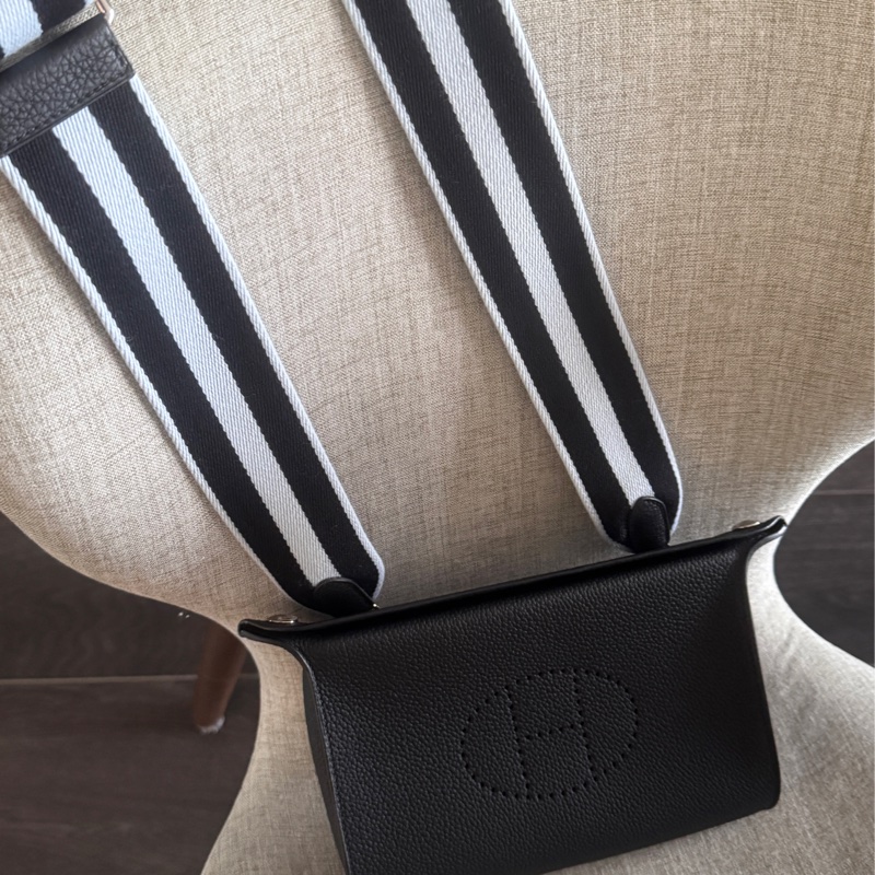 全新 爱馬仕Hermes2023 B刻。VIDE POCHES 黑配銀釦黑色冰藍色背帶-16
