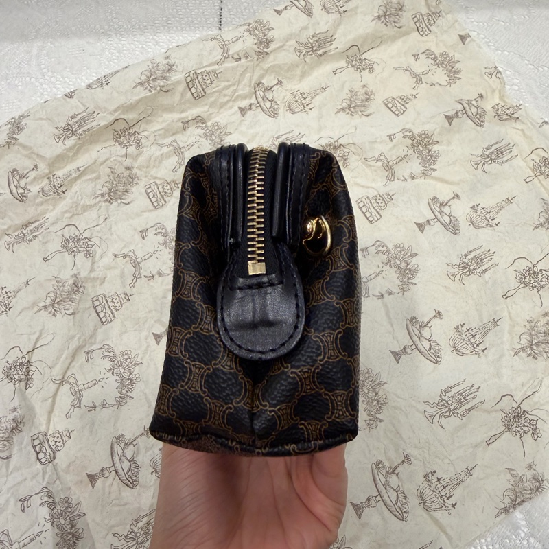 celine 賽琳 中古 黑色老花 黑花 小雲朵 手拿包-4