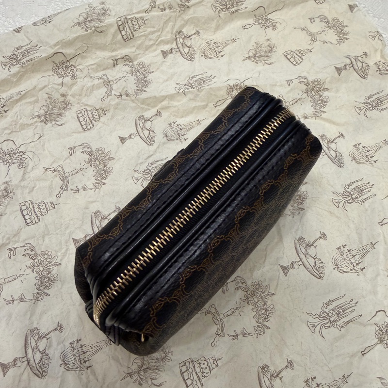 celine 賽琳 中古 黑色老花 黑花 小雲朵 手拿包-7