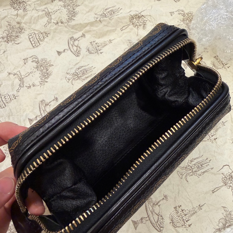 celine 賽琳 中古 黑色老花 黑花 小雲朵 手拿包-9