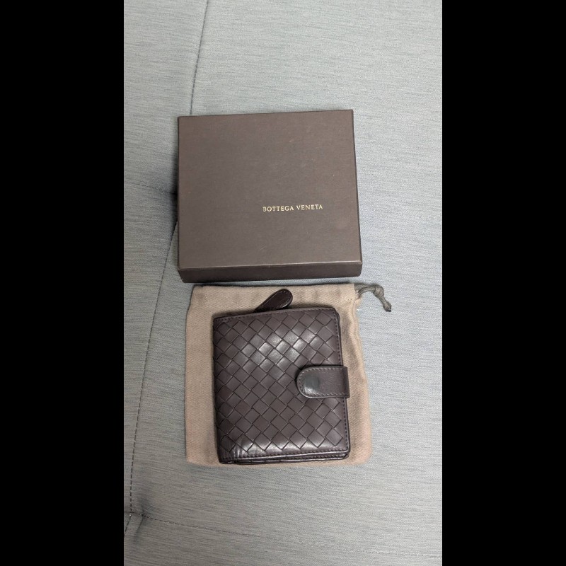 Bottega Veneta 經典編織扣式短夾 (咖啡色)-0