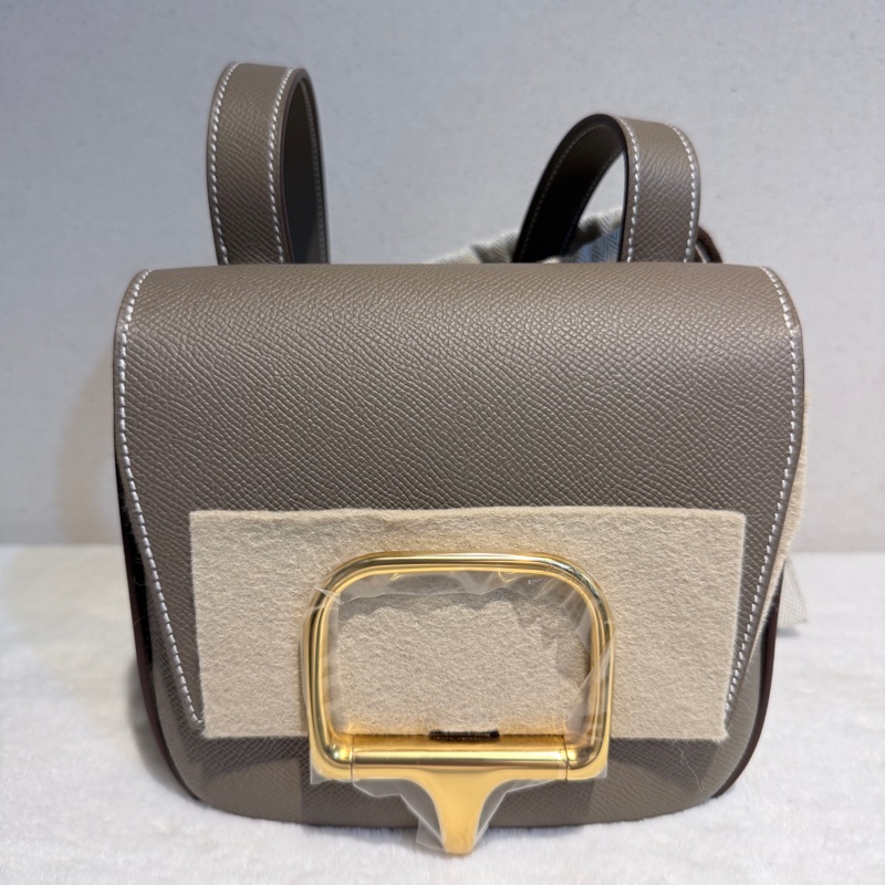 全新🍀HERMES✨Della mini Cavalleria 大象灰金釦 馬鞍包屁股包斜背包肩背包 Epsom B刻 購證-6