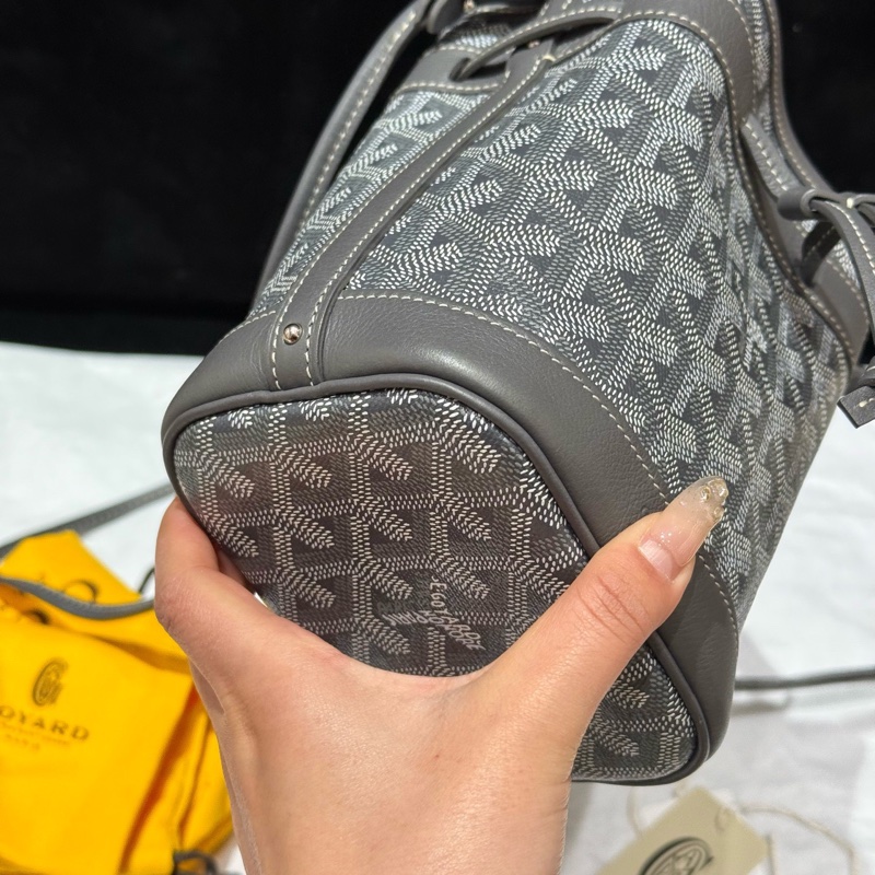 Goyard Petite Flot 牛皮水桶包 灰 mini 25編碼-3
