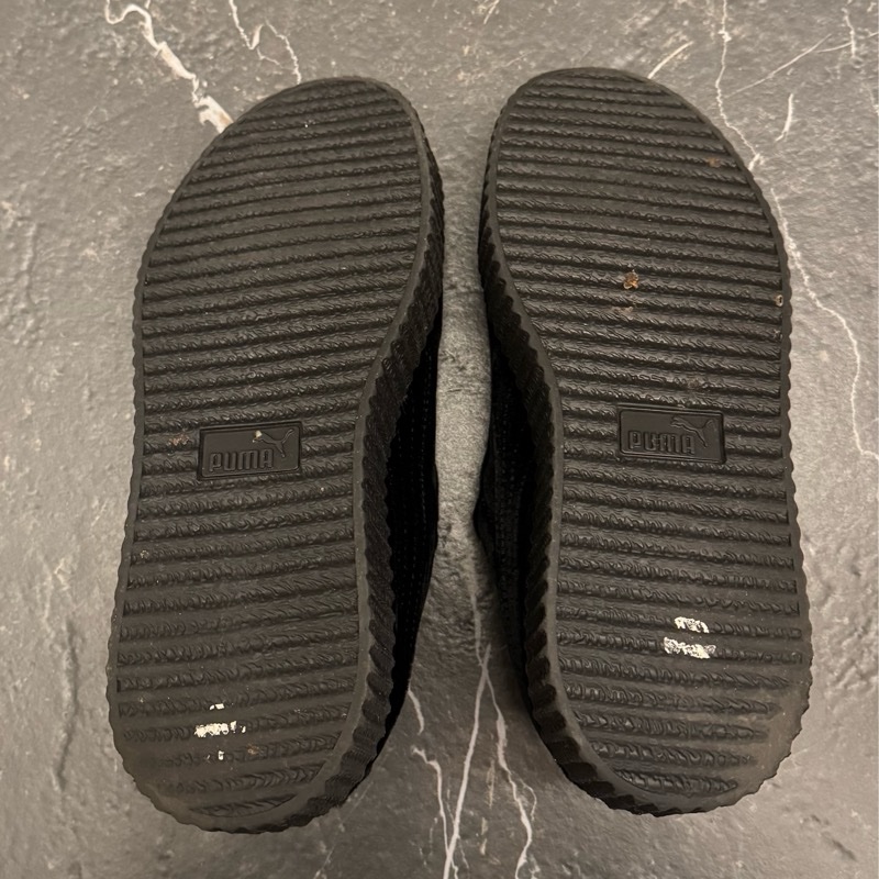 Puma x Rihanna 蕾哈娜黑色天鵝絨厚底鞋-11