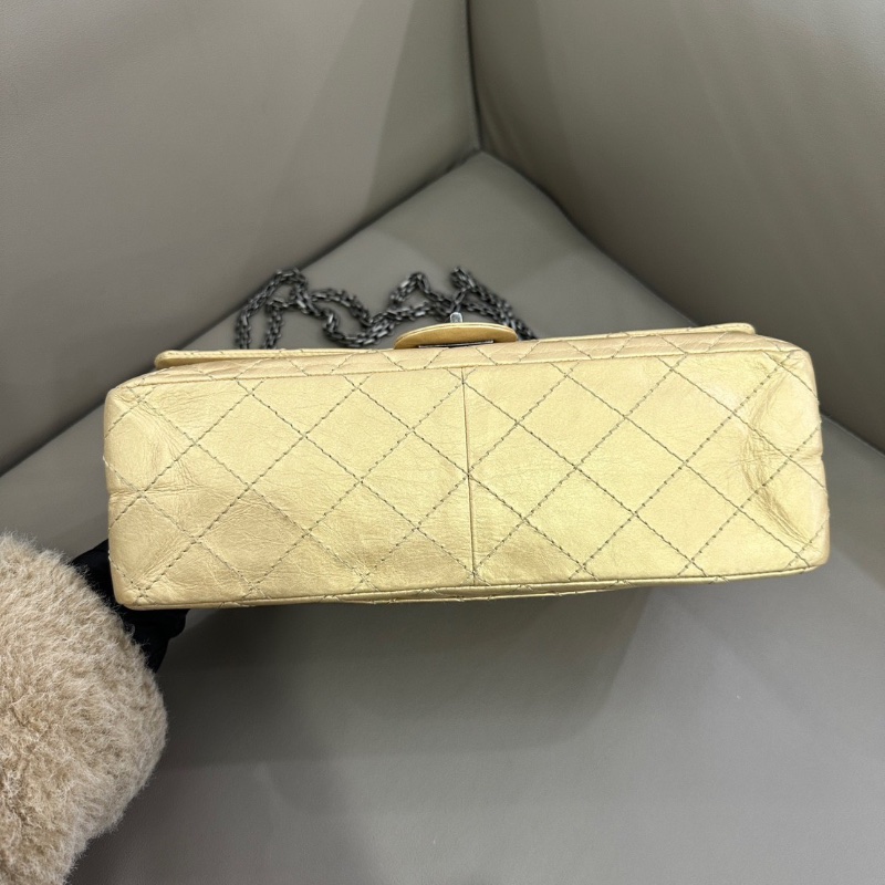 Chanel 2.55香檳金色鏈條口蓋包中號 油蠟牛皮 28*17 98新配件塵袋-4