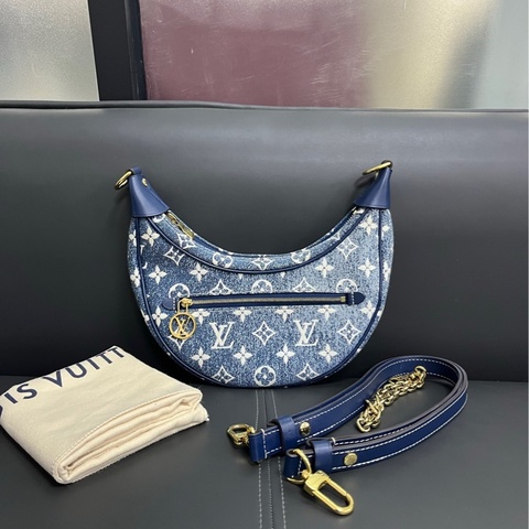 Louis Vuitton Loop 牛仔月亮包
