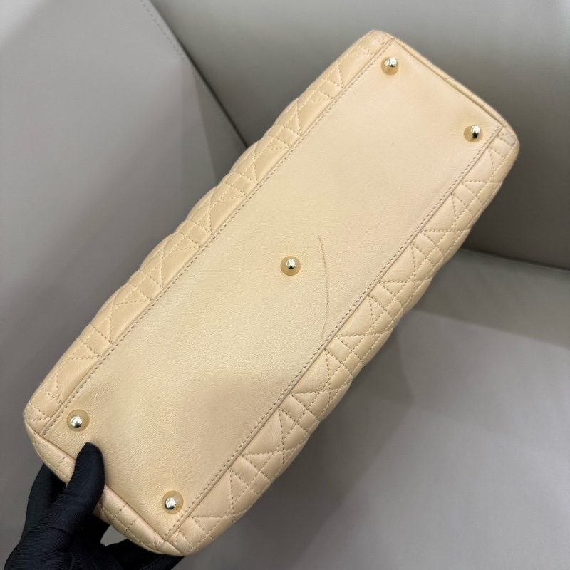 Dior Lady Dior七格黛妃包奶茶色羊皮 32*11*25  98新配件塵袋-5