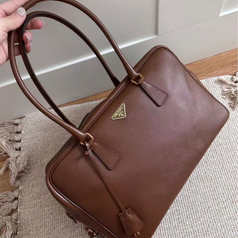 Prada • Plume 35 摩卡棕色-2