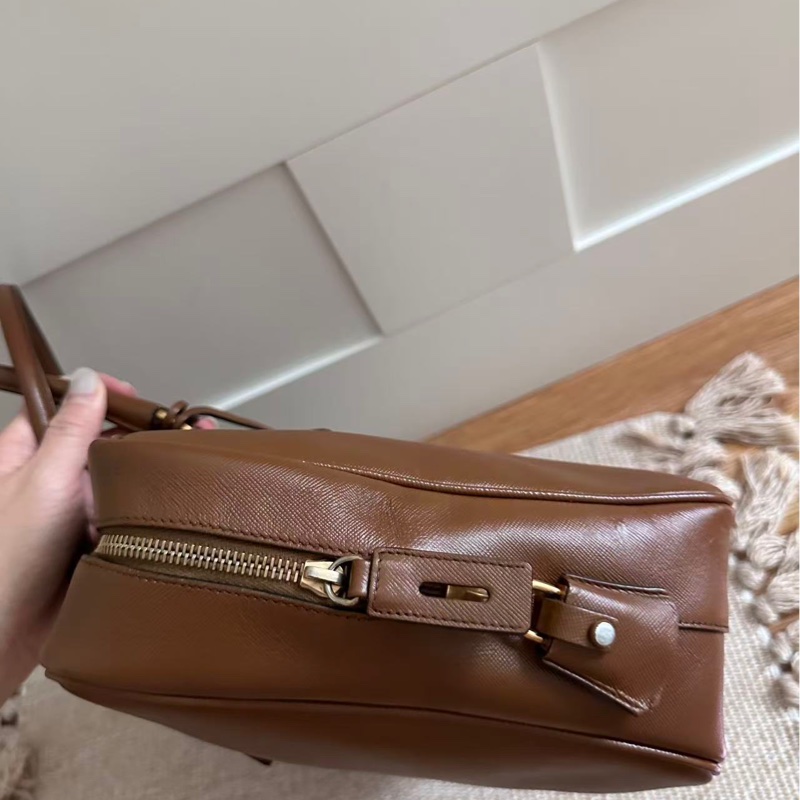 Prada • Plume 35 摩卡棕色-5