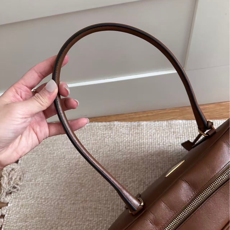 Prada • Plume 35 摩卡棕色-11