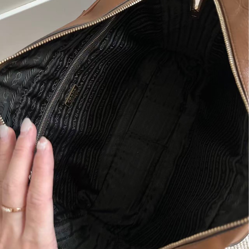 Prada • Plume 35 摩卡棕色-24