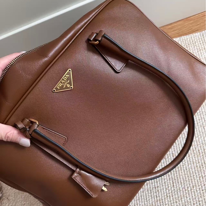 Prada • Plume 35 摩卡棕色-27