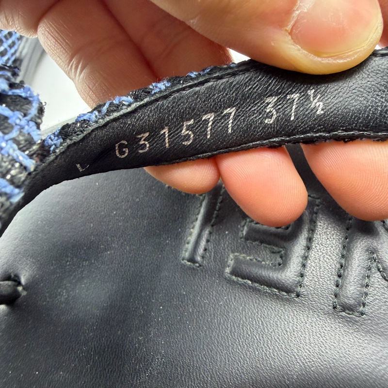 chanel香奈兒山茶花深藍色涼鞋/37.5碼附件：無-4