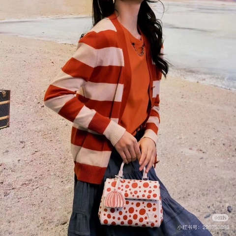 LV 草間彌生聯名 mini紅白波點手提肩背包20*15.5*8 98新配件塵袋