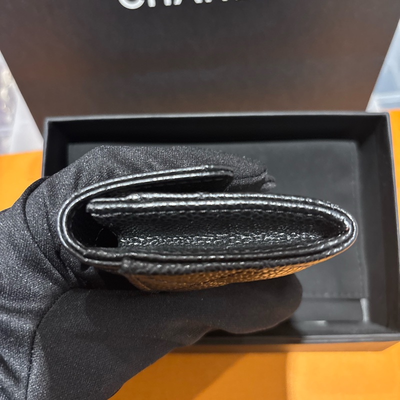 全新Chanel 翻蓋卡片包荔枝小牛皮 金扣 小皮件-12