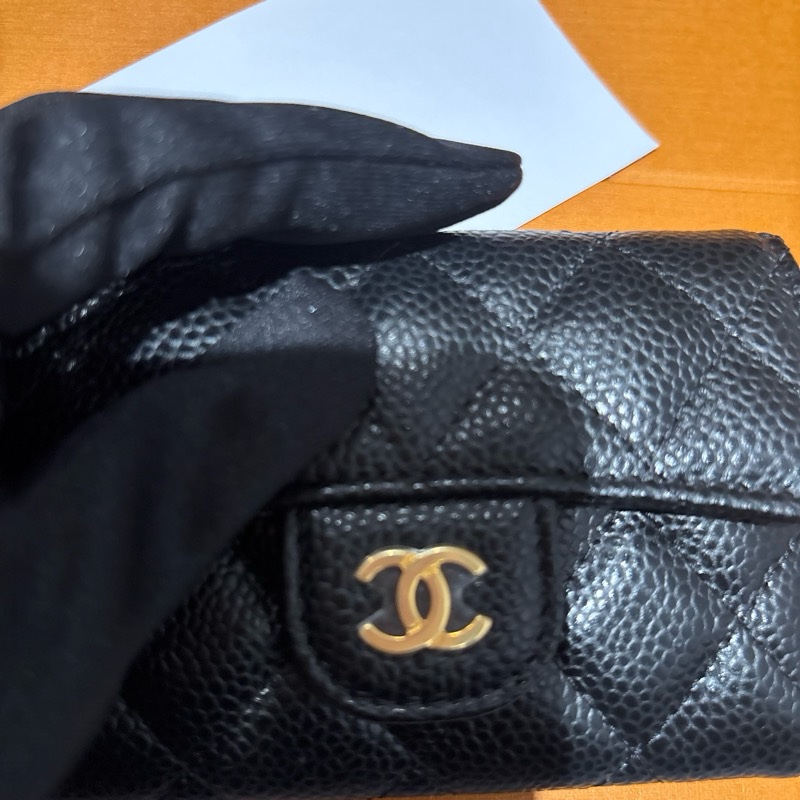 全新Chanel 翻蓋卡片包荔枝小牛皮 金扣 小皮件-7