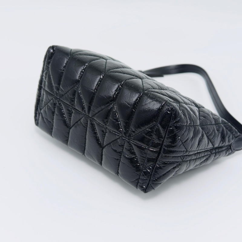 MIUMIU 黑銀油蠟手提hobo飯盒包17*13*10 99新配件塵袋-5