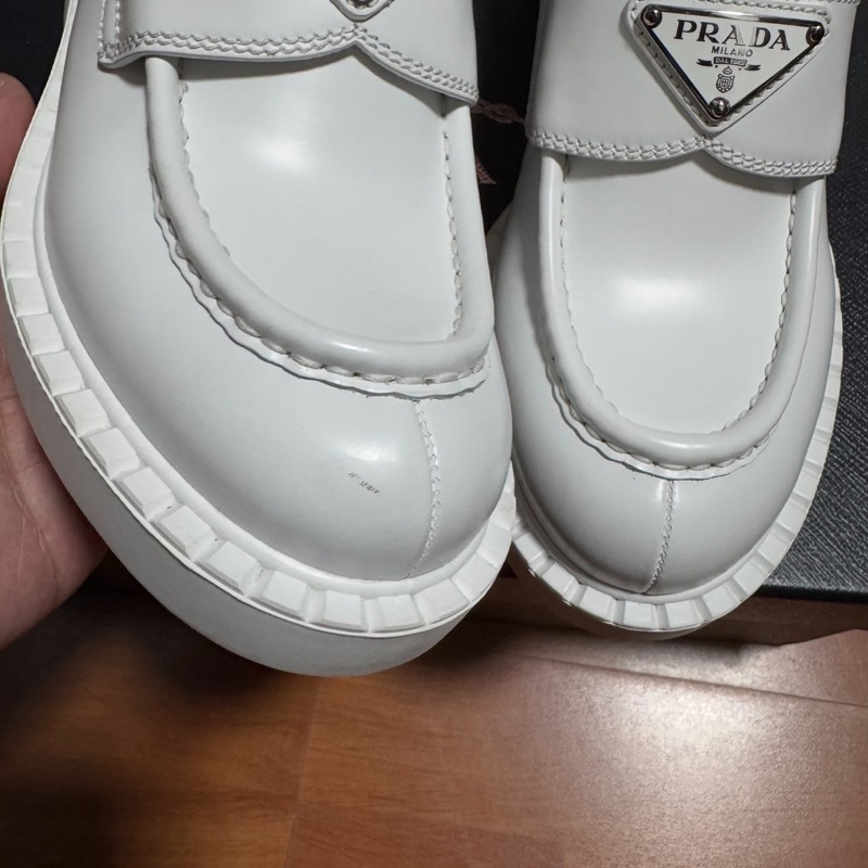 Prada徽標樂福鞋 普拉達Chocolate休閒亮面女鞋  36.5碼-5