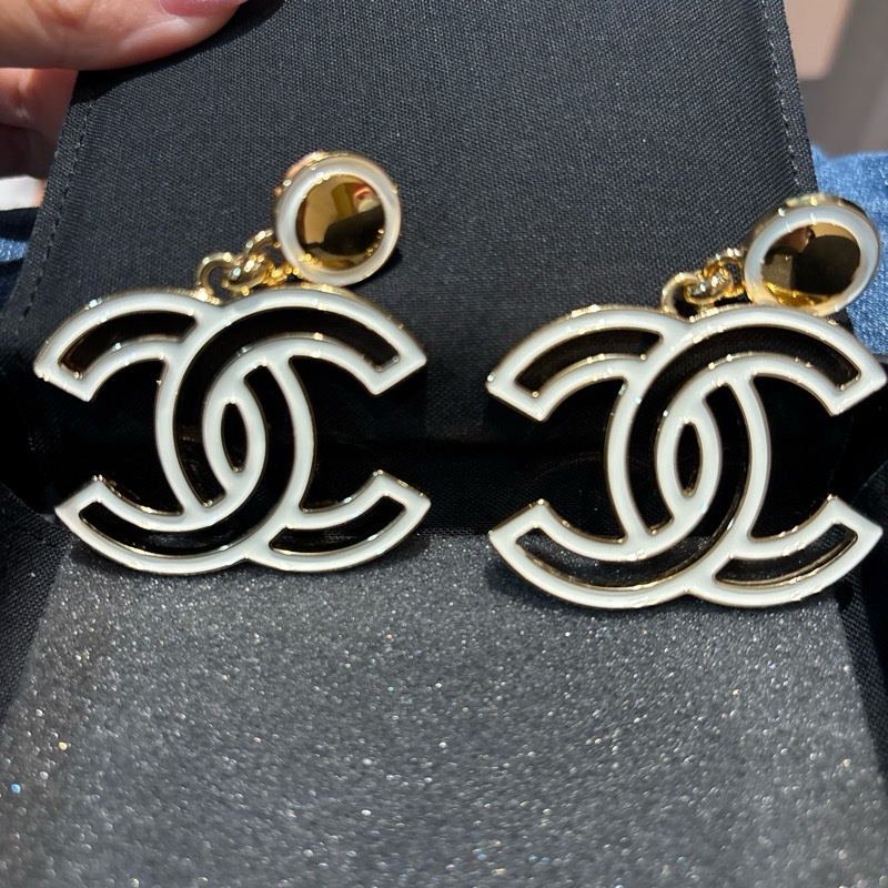 Chanel 9成新 大C logo 耳環-3