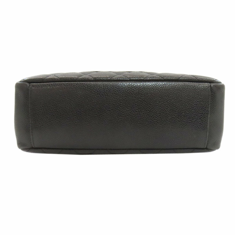 香奈兒女士菱格紋小牛皮絎縫鏈條手提包，搭配金色五金配件-3