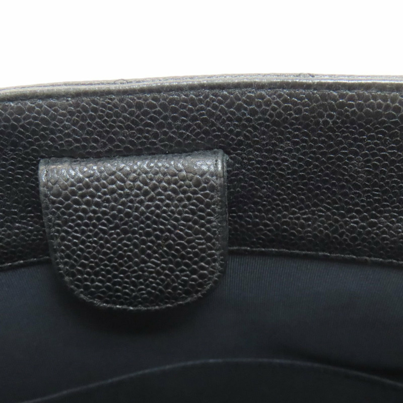 香奈兒女士菱格紋小牛皮絎縫鏈條手提包，搭配金色五金配件-9