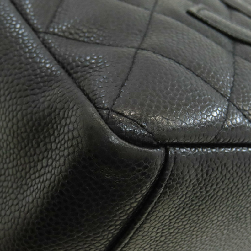 香奈兒女士菱格紋小牛皮絎縫鏈條手提包，搭配金色五金配件-20