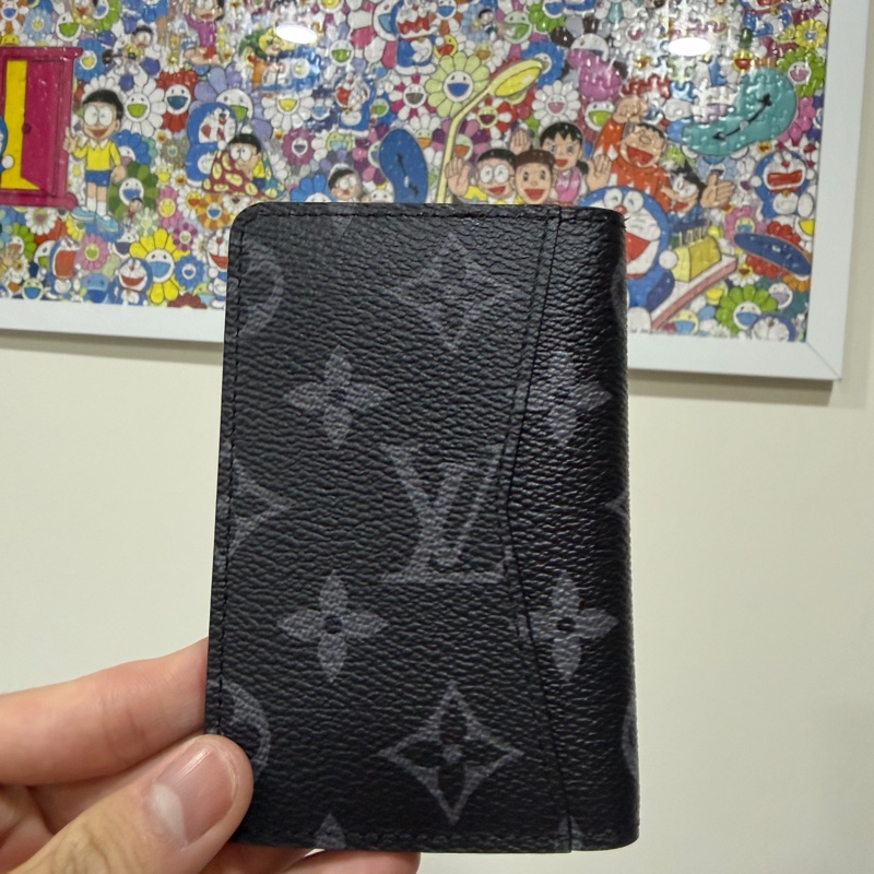 LOUIS VUITTON黑花卡夾-1