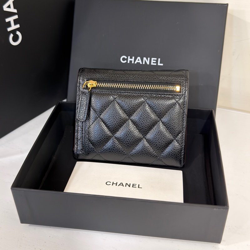 #全新帶膜 #荔枝皮 香奈兒黑金信封cf三折短夾🈶零錢袋 經典款🔥-1