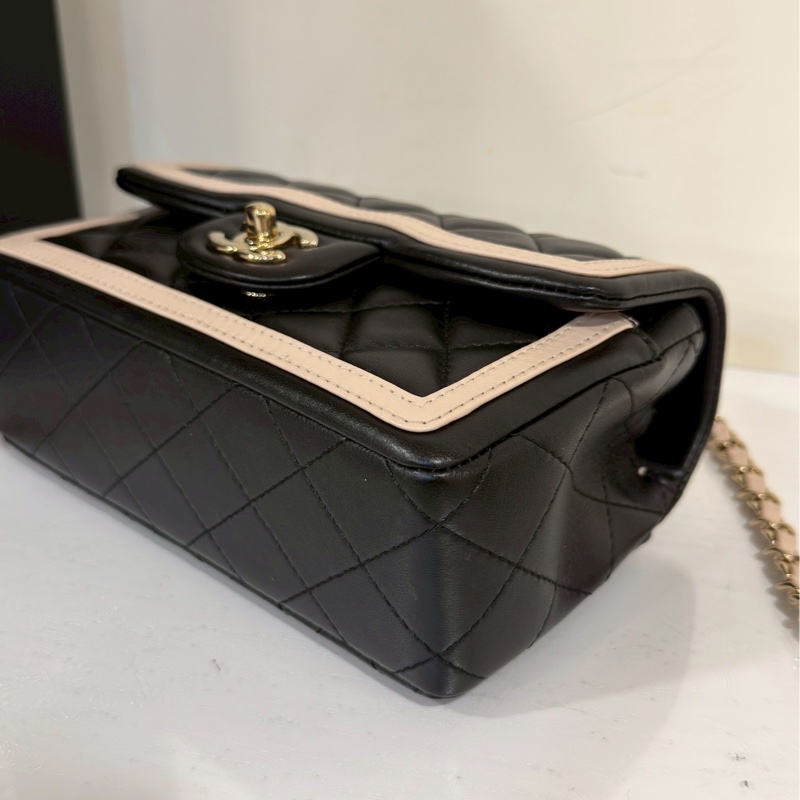 99新🆕✨溫柔天花板💕Chanel香奈兒黑金奶茶拼色大mini cf20單肩斜挎包-9