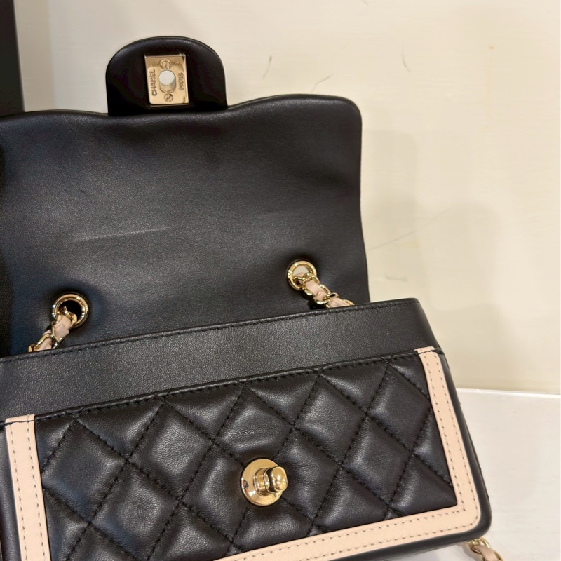 99新🆕✨溫柔天花板💕Chanel香奈兒黑金奶茶拼色大mini cf20單肩斜挎包-13