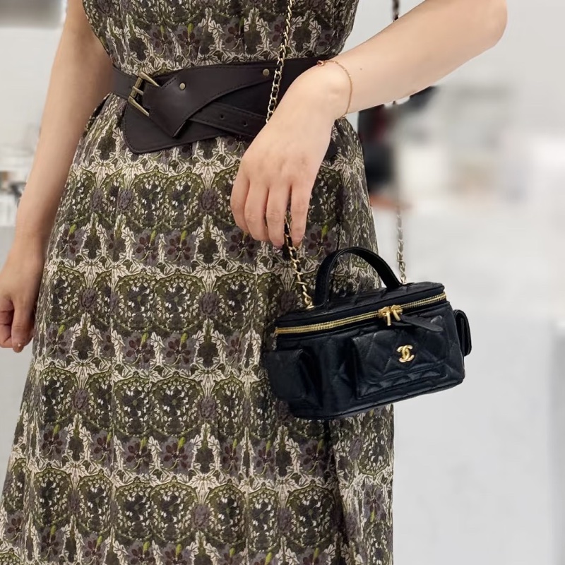 新款超限量💯Chanel香奈兒荔枝牛皮黑金Cargo炸藥包手提包單肩斜挎包🧨-3