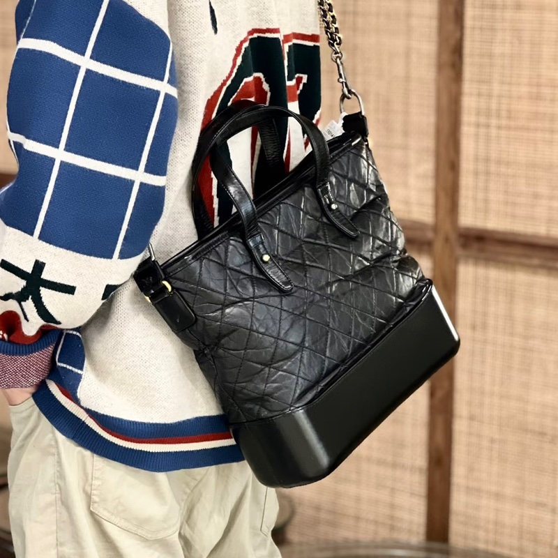 隨性高級💎超低價😍Chanel香奈兒黑色Gabrielle 托特流浪包單肩斜挎包-6