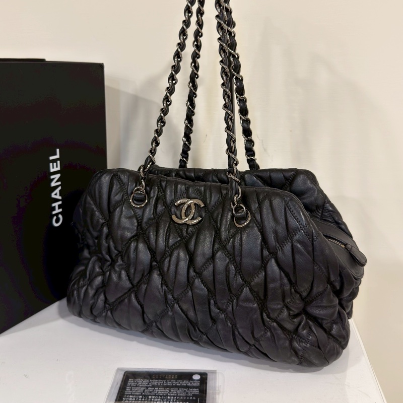 99新🆕全網最低價😍Chanel 香奈兒黑銀菱格紋雲朵泡芙托特包手提單肩包☁️-6