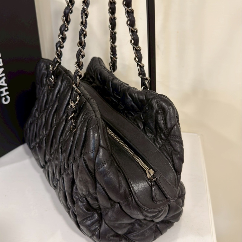 99新🆕全網最低價😍Chanel 香奈兒黑銀菱格紋雲朵泡芙托特包手提單肩包☁️-10