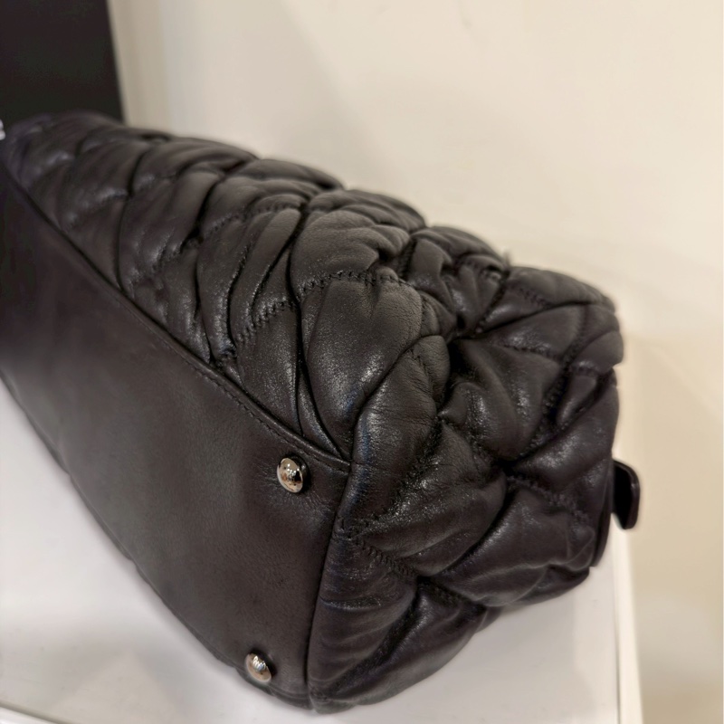 99新🆕全網最低價😍Chanel 香奈兒黑銀菱格紋雲朵泡芙托特包手提單肩包☁️-15