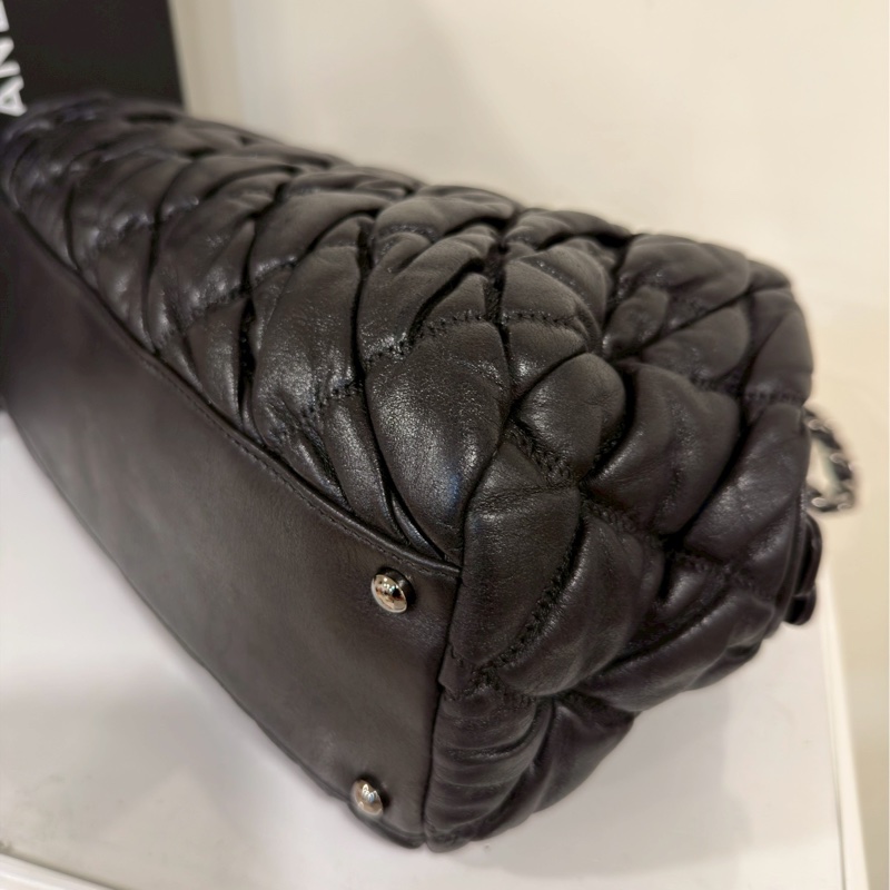 99新🆕全網最低價😍Chanel 香奈兒黑銀菱格紋雲朵泡芙托特包手提單肩包☁️-17