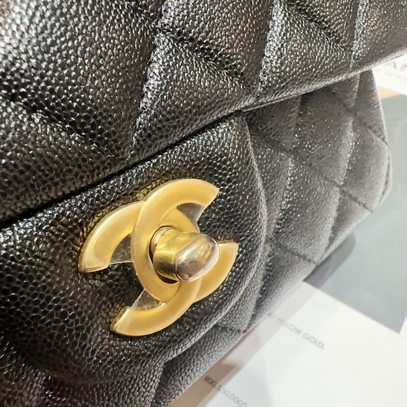 Chanel 黑荔枝牛皮金釦Coco20 handle 手提斜背包-11