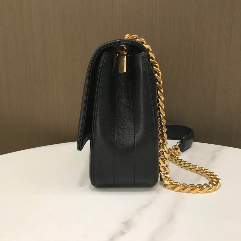 YSL聖羅蘭黑色Vicky牛皮 底長20cm 方胖子 黑金鍊條包。-3
