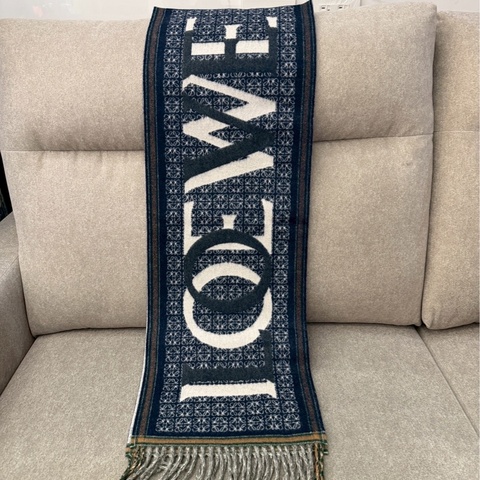 LOEWE絕版雙面圍巾