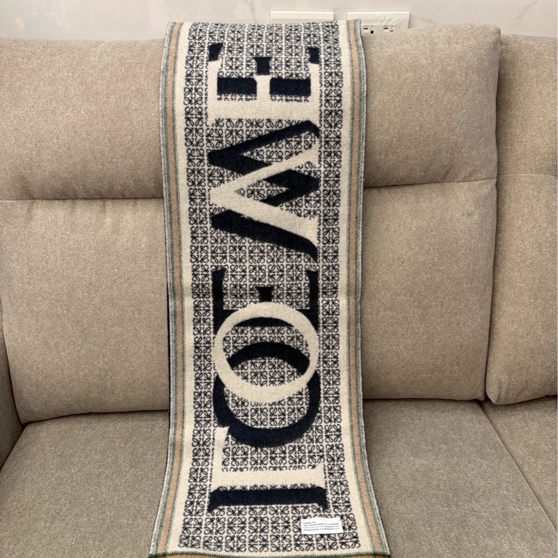 LOEWE絕版雙面圍巾-4