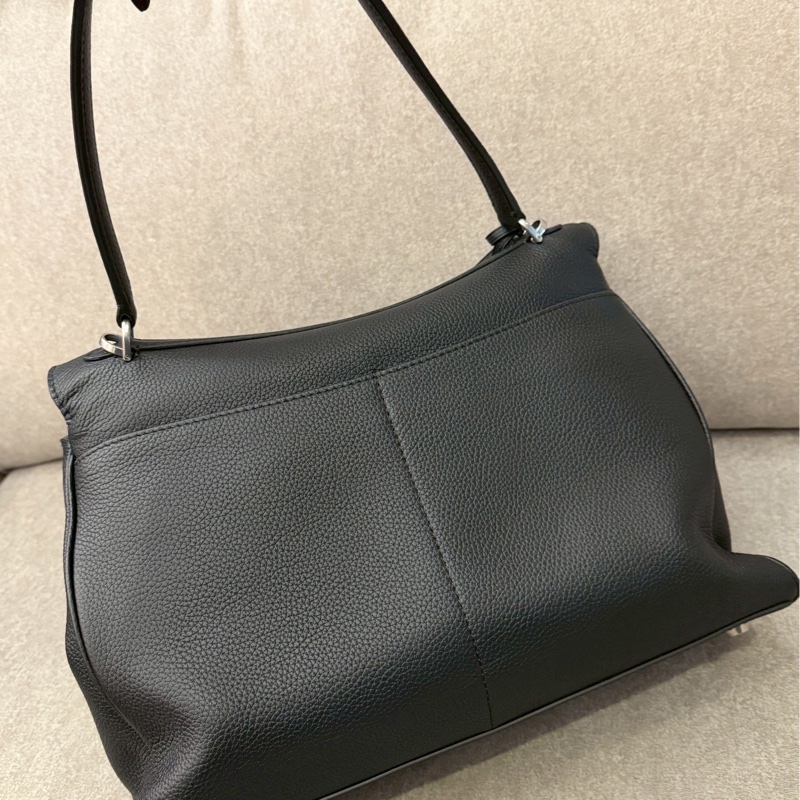 巴黎世家新款中號牛皮rodeo-1