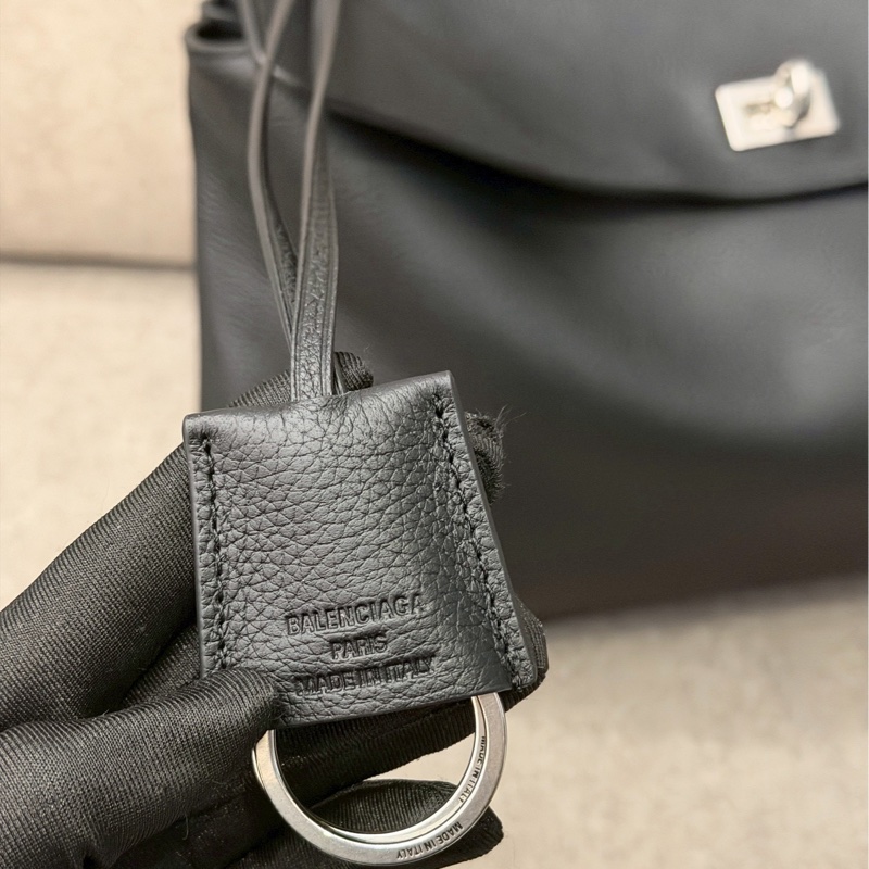 巴黎世家新款中號牛皮rodeo-7