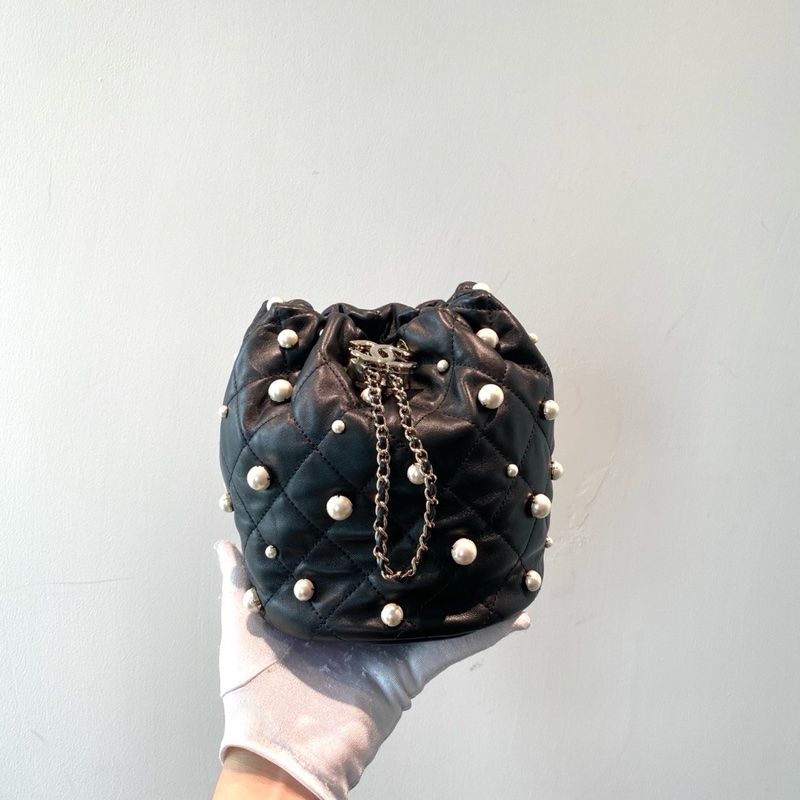 99新chanel 香奈兒 黑色水桶珍珠包，31卡，有塵袋-6