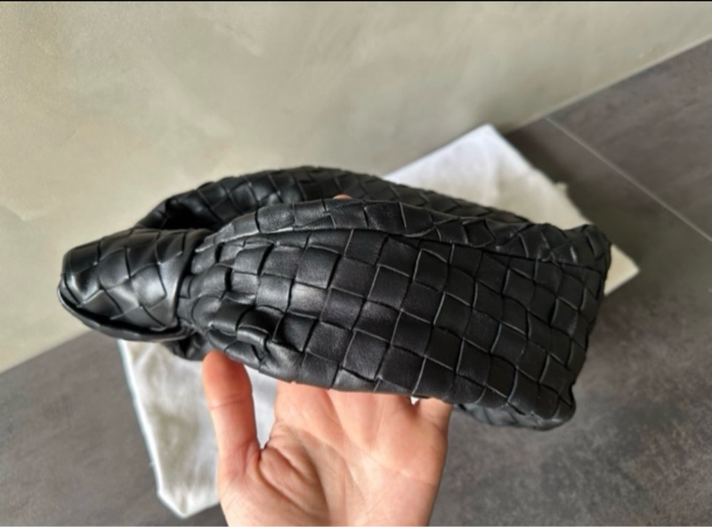 BOTTEGA VENETA 寶緹嘉 THE BV Teen Jodie 小羊皮編織扭結手提/肩背包(黑色)-3