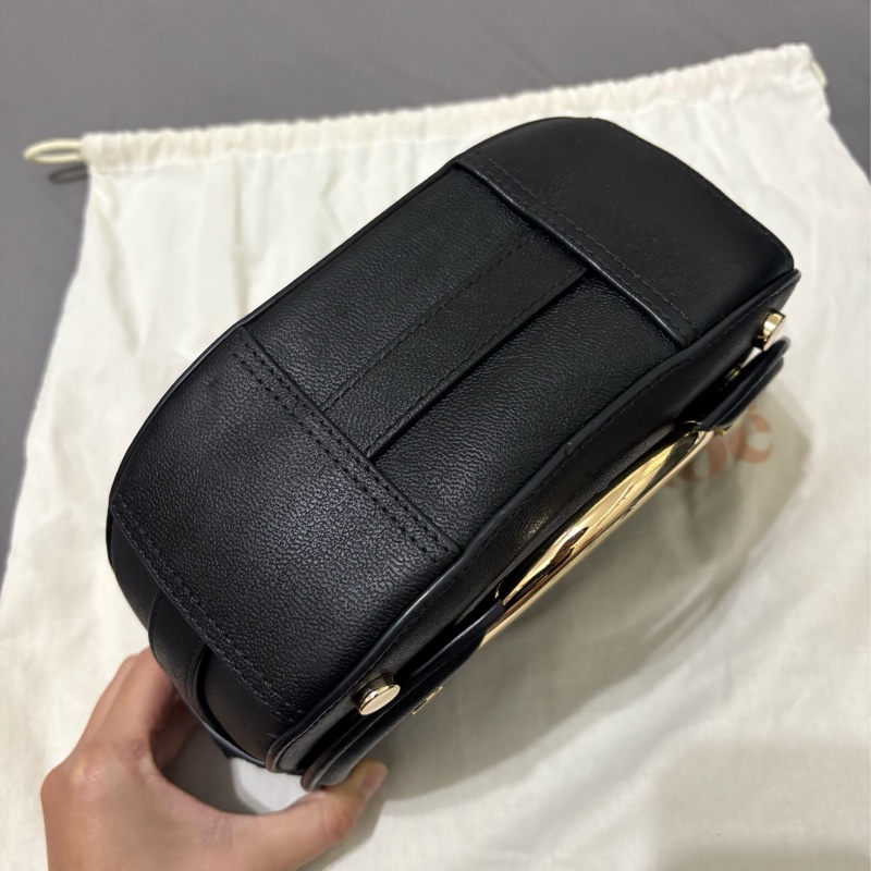 SEE BY CHLOE MARA 粒面牛皮 翻蓋斜背包-5