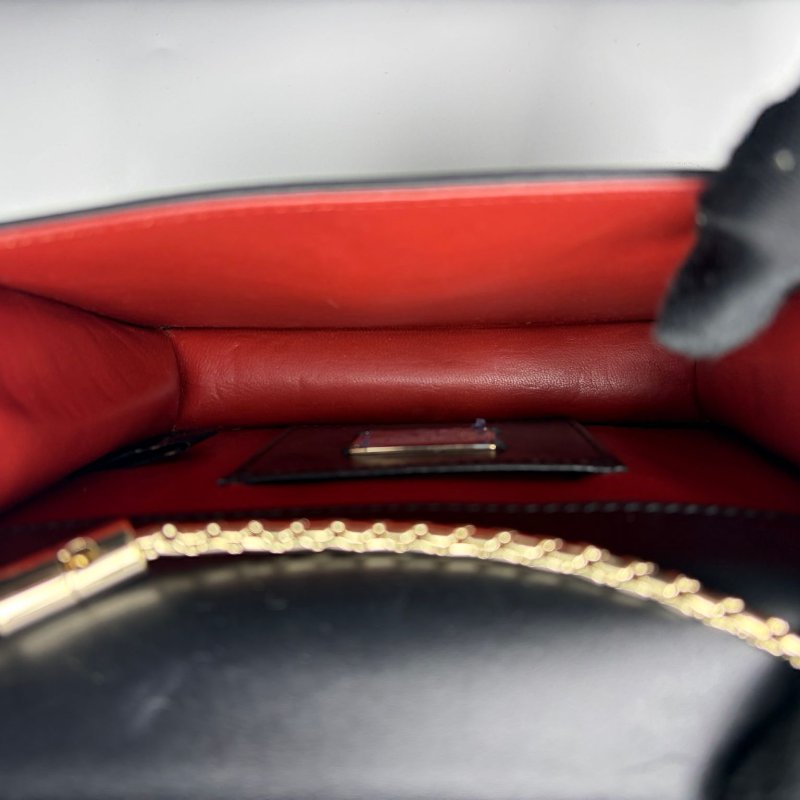 BVLGARI Serpenti Forever 星星鉚釘蛇頭包-12