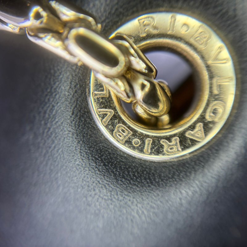 BVLGARI Serpenti Forever 星星鉚釘蛇頭包-19