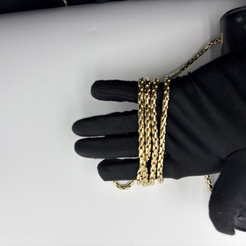 BVLGARI Serpenti Forever 星星鉚釘蛇頭包-20